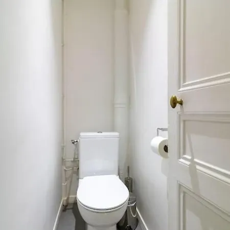 B2 Two Bedrooms Champs Elysees Arc De Triomphe Ac Apartment