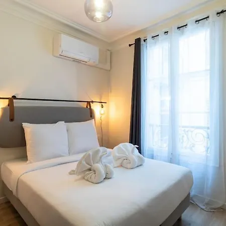 B2 Two Bedrooms Champs Elysees Arc De Triomphe Ac Apartment Paris